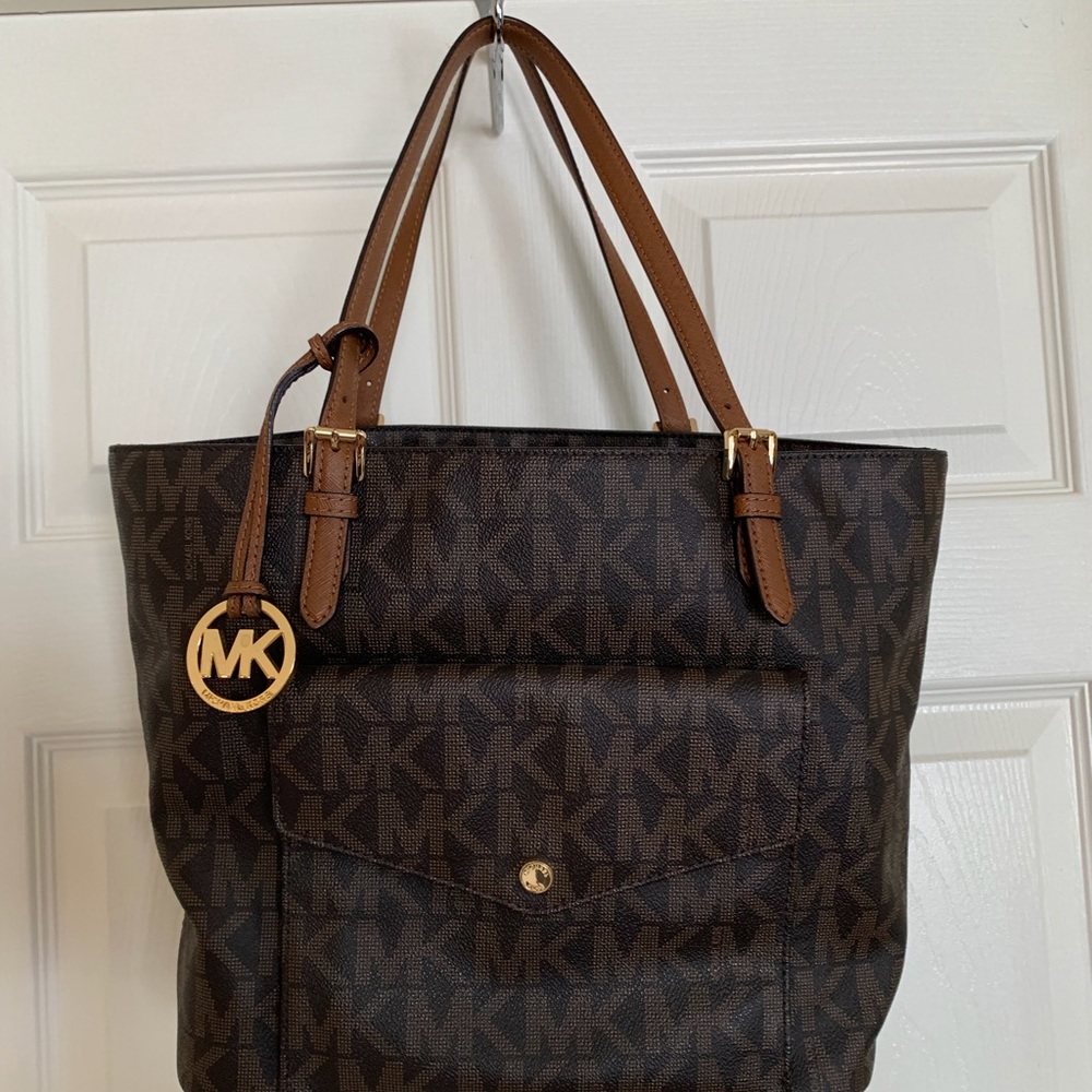 Michael Kors Jet Set Large Tote